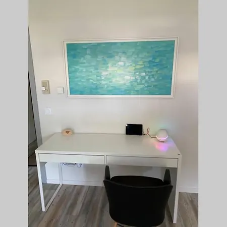 Mit Blick Auf Schloss Sayn Bendorf