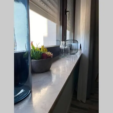 Mit Blick Auf Schloss Sayn * Bendorf