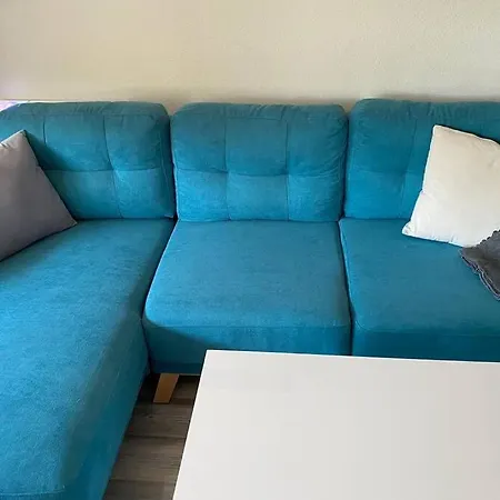 Mit Blick Auf Schloss Sayn Bendorf