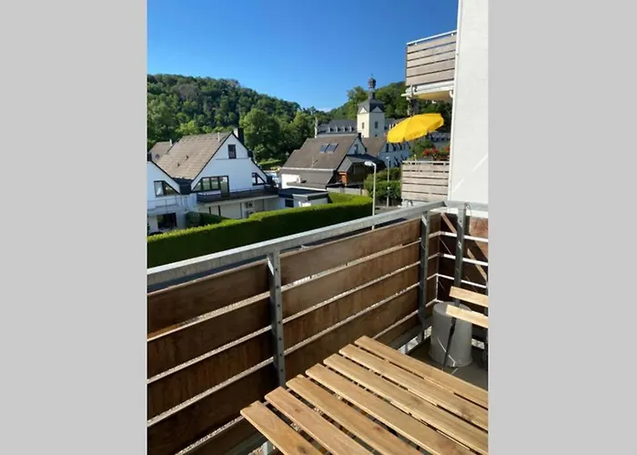 Mit Blick Auf Schloss Sayn דירה